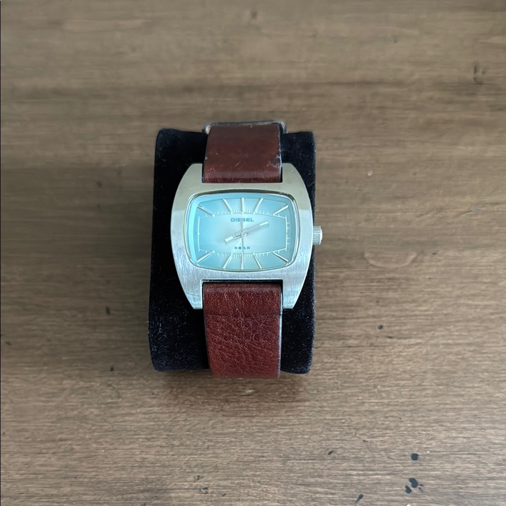 Diesel vintage Classic Leather Strap Watch